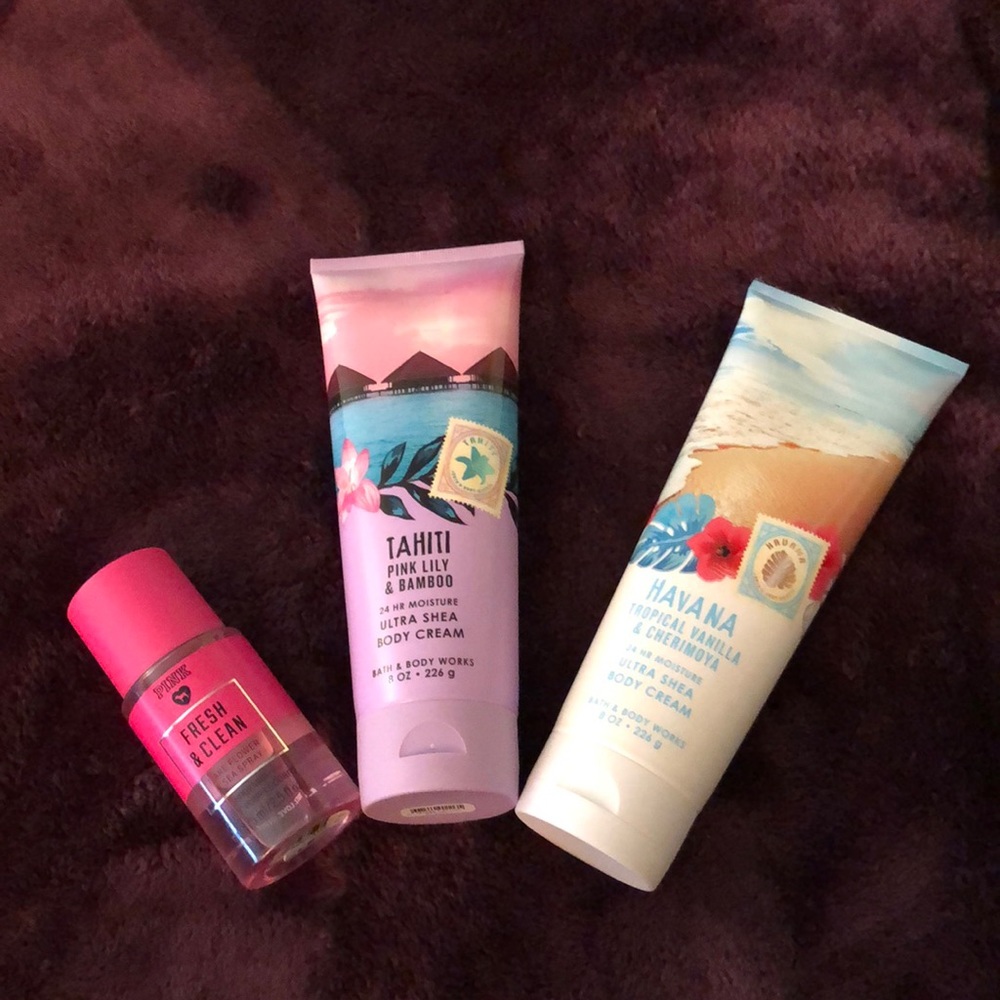 Bath and body works and VS PINK body care set